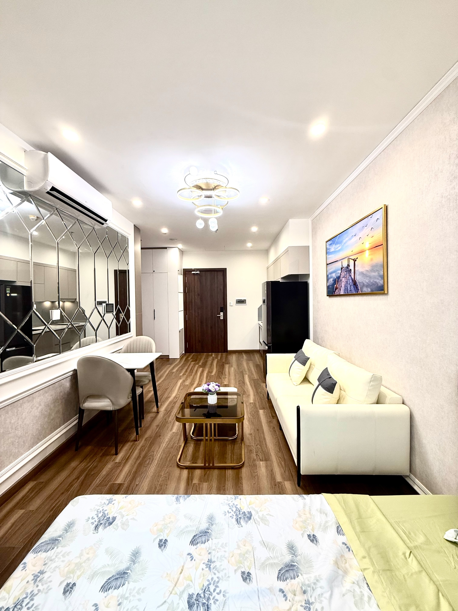 35305011477645867619