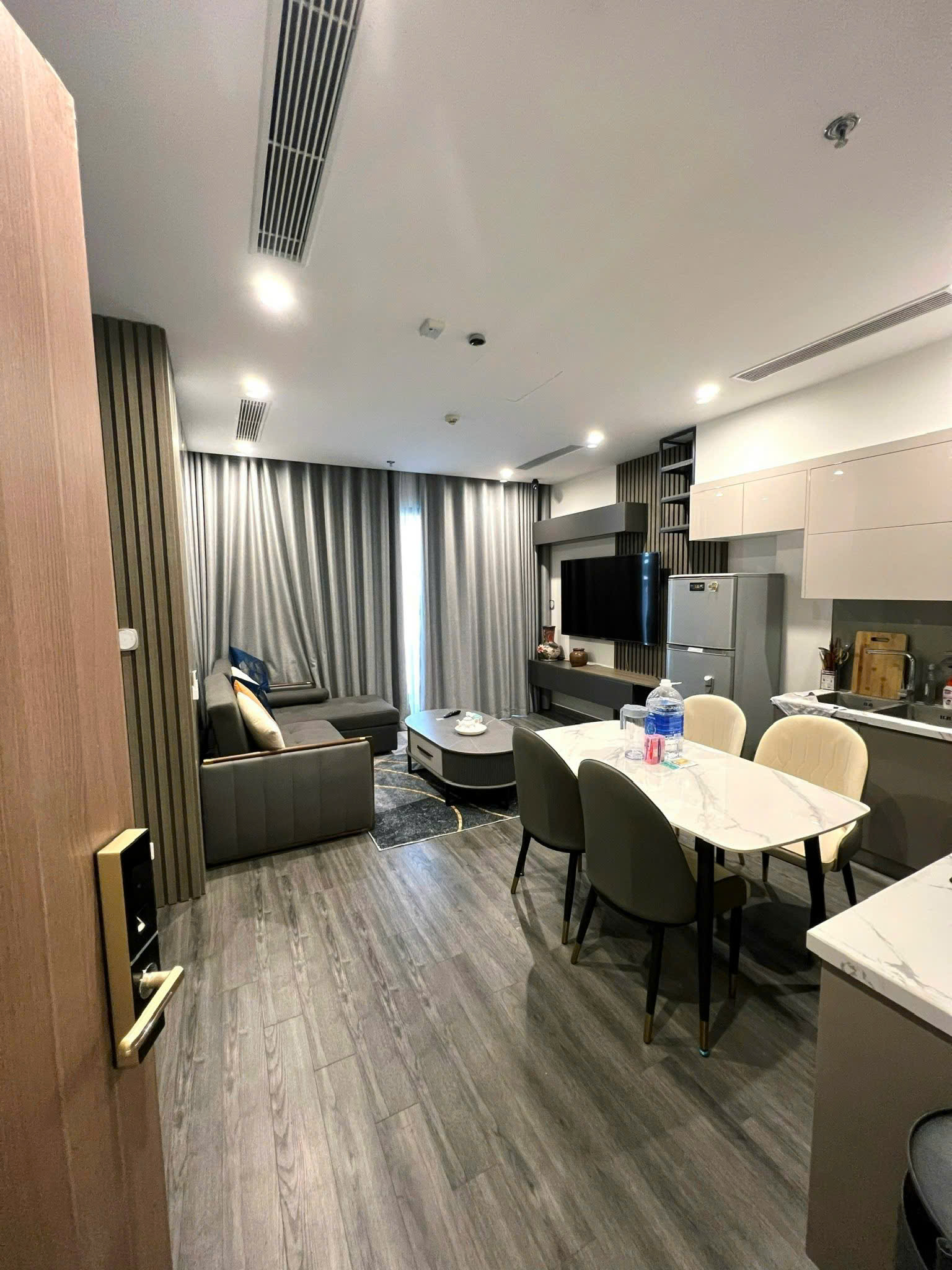 40c71946afbb21e578aa75