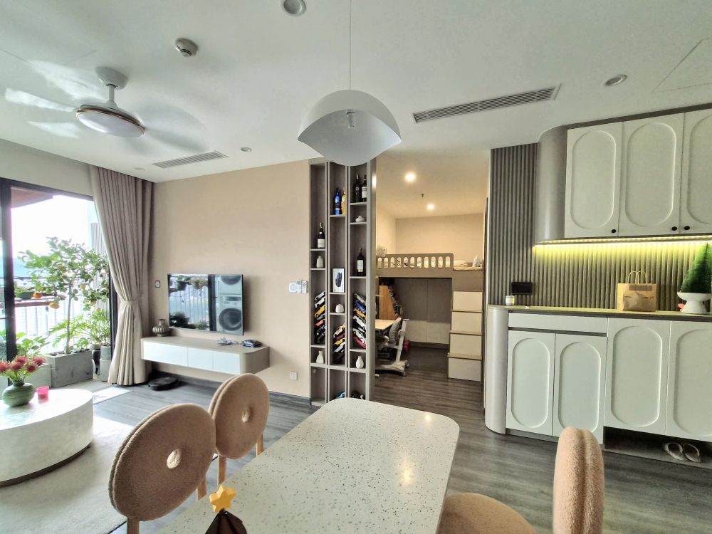 E bán căn 1 ngủ + 52m2 zenpark full đồ đẹp mới tầng trung view thoáng đẹp giá tốt <4 tỉ ( có TL)