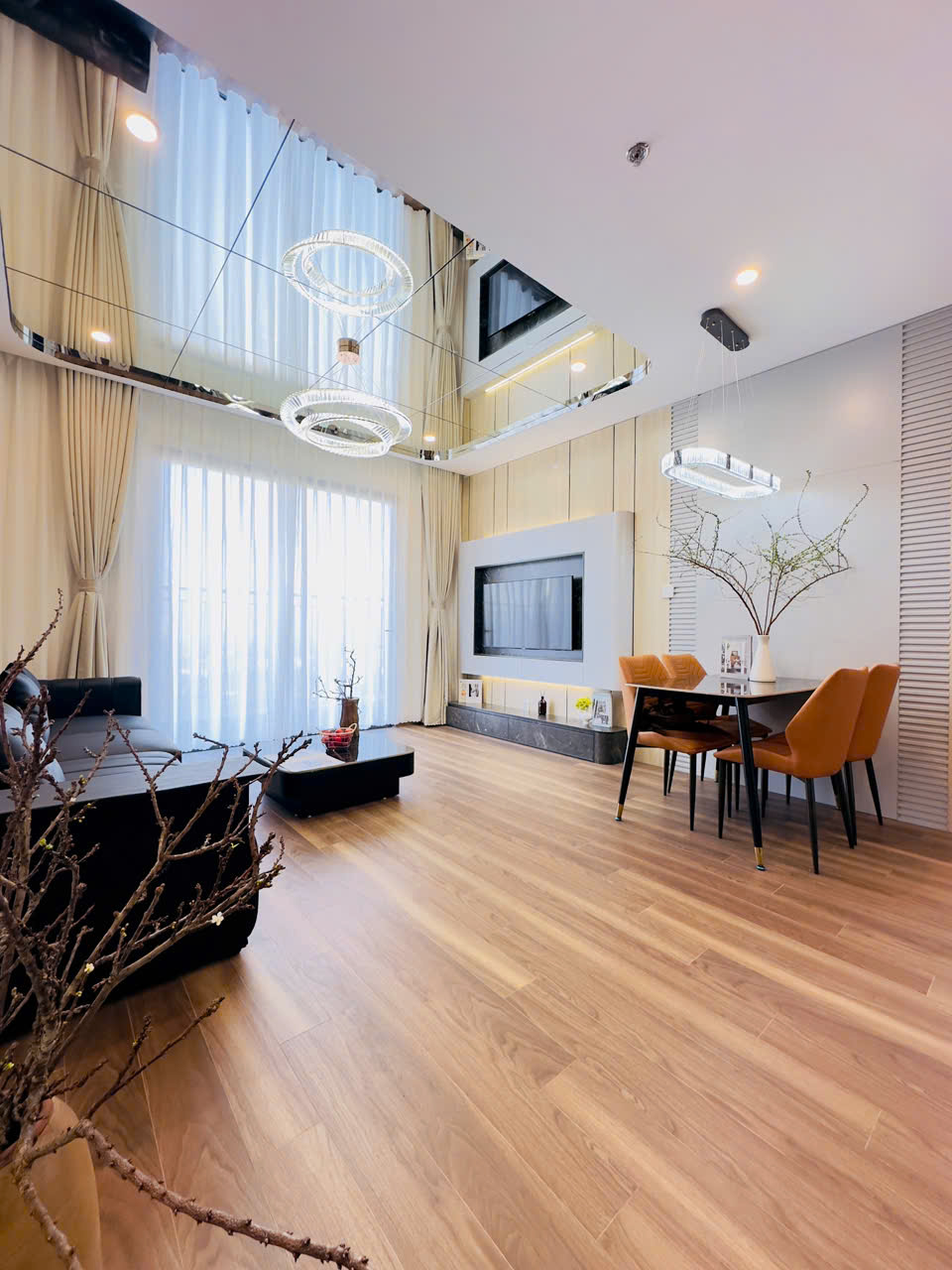 3963288952582868696123