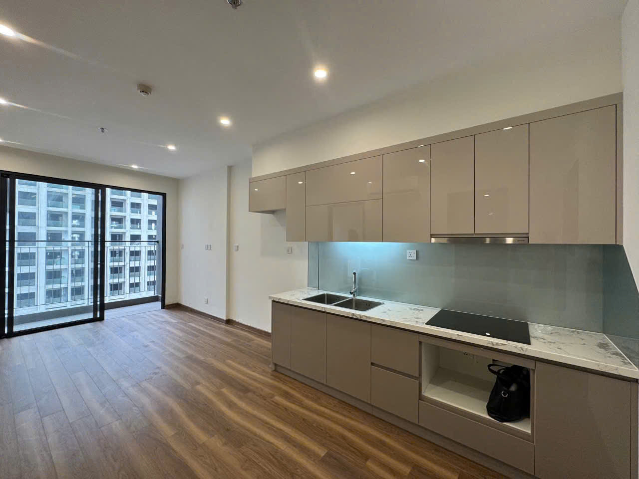 51563211530919612245