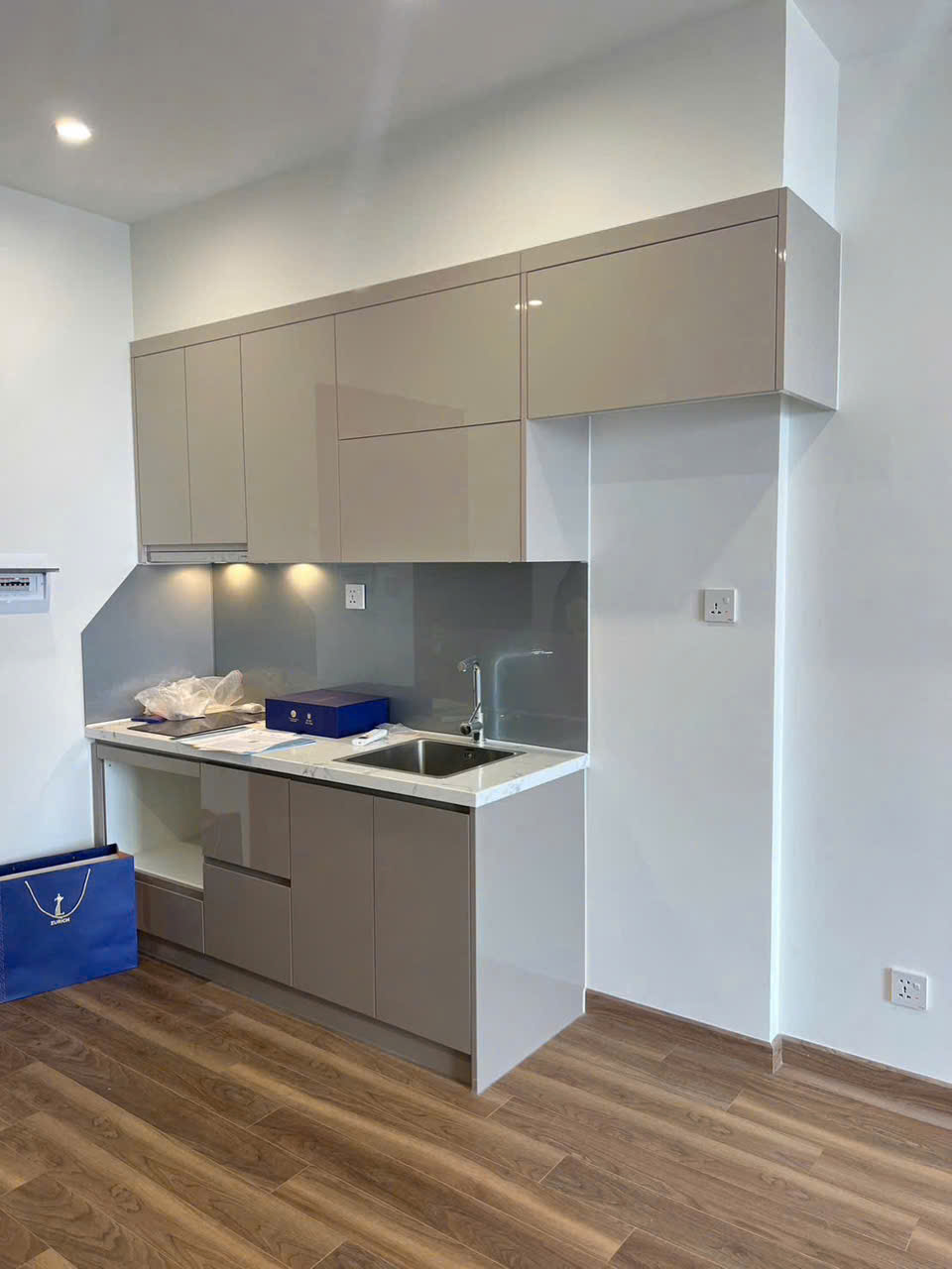 271062093579172621221