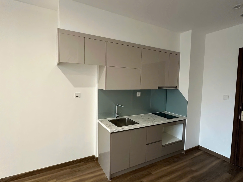 [2031222601ZR] E cho thuê studio bên Zurich căn nguyên bản mới view thoáng đẹp dt rộng giá tốt 6,5tr kbp.